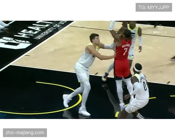 凯斯勒遭遇隔扣失误频繁 9篮板难掩尴尬表现